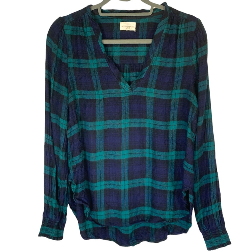 Melloday: Pull Over V Neck Flannel in Green and Vavy | Sz L